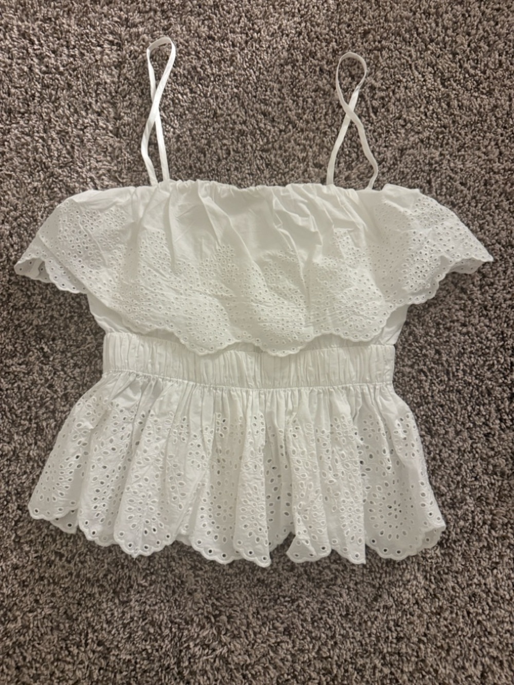 GAP White Eyelet Ruffle Spaghetti Strap Cami - Picture 1 of 5